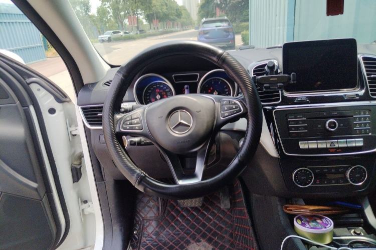 Used Mercedes-Benz GLE Coupe 2017 GLE 320 4MATIC Coupe SUV Steering Wheel