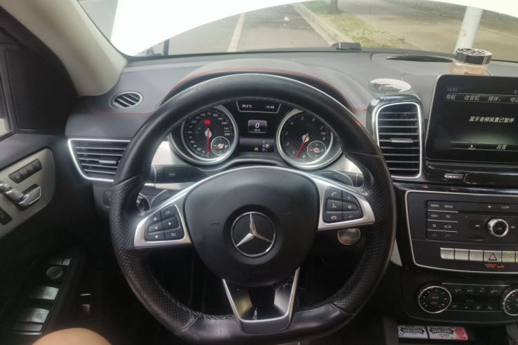 Used Mercedes-Benz GLE Coupe 2017 GLE 450 AMG 4MATIC Coupe SUV Steering Wheel