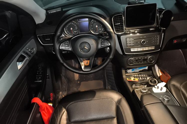 Used Mercedes-Benz GLE Coupe 2017 GLE 320 4MATIC Coupe SUV Steering Wheel