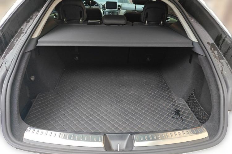 Used Mercedes-Benz GLE Coupe 2017 GLE 400 4MATIC Coupe SUV Trunk