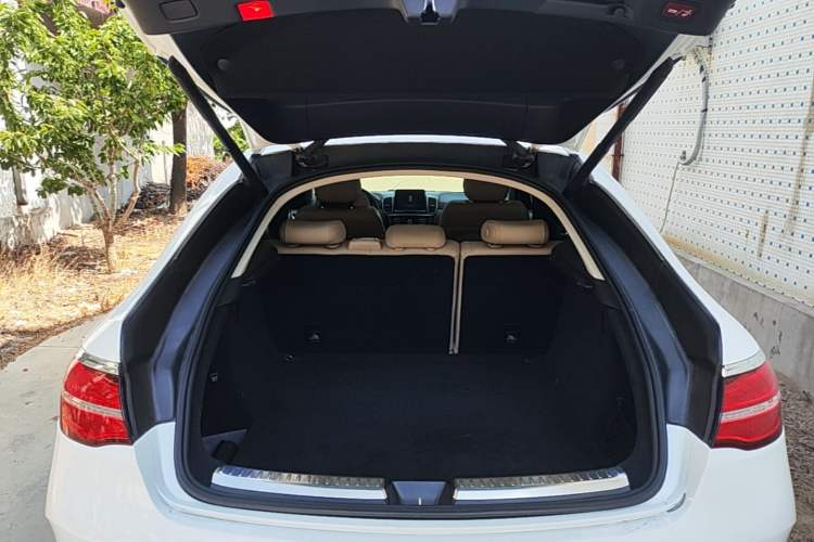 Used Mercedes-Benz GLE Coupe 2017 GLE 320 4MATIC Coupe SUV Trunk