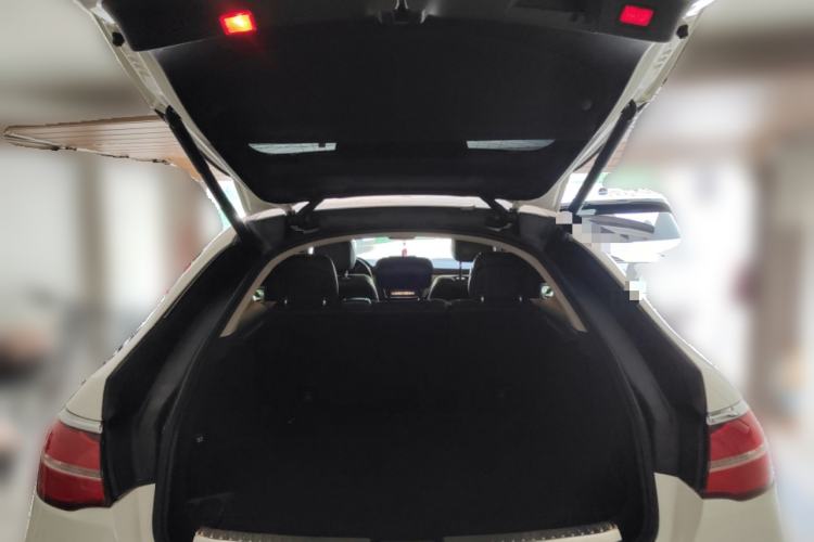 Used Mercedes-Benz GLE Coupe 2017 GLE 400 4MATIC Coupe SUV Trunk