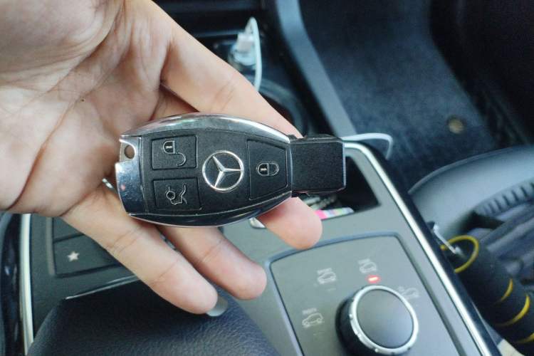Used Mercedes-Benz GLE Coupe 2017 GLE 320 4MATIC Coupe SUV Vehicle Key