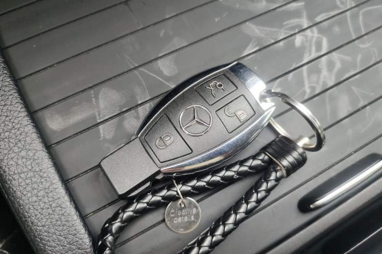 Used Mercedes-Benz GLE Coupe  Vehicle Key