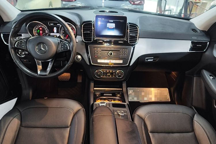 Used Mercedes-Benz GLE Coupe 2018 GLE 320 4MATIC Coupe SUV Audio And AC Panel