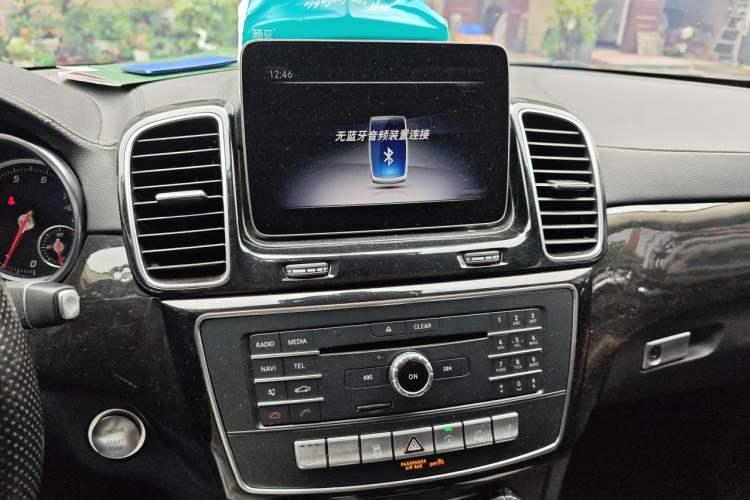 Used Mercedes-Benz GLE Coupe 2018 GLE 320 4MATIC Coupe SUV Audio And AC Panel