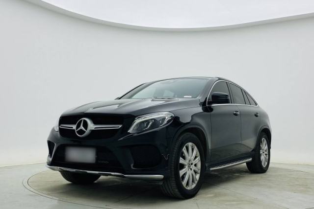 Ojetý Mercedes-Benz GLE Coupe 2018 GLE 320 4MATIC Coupe SUV
