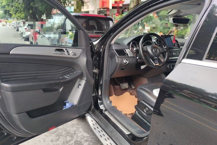 Used Mercedes-Benz GLE Coupe 2018 GLE 320 4MATIC Coupe SUV Driver Seat