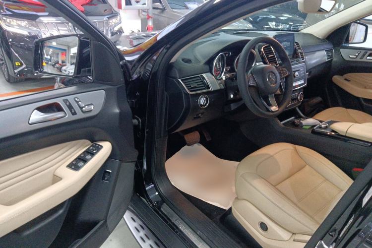 Used Mercedes-Benz GLE Coupe 2018 GLE 400 4MATIC Coupe SUV Driver Seat