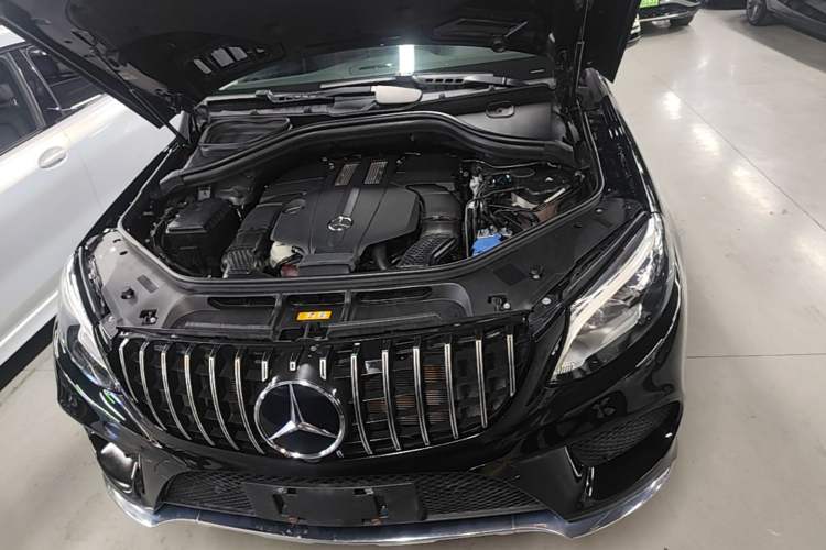 Used Mercedes-Benz GLE Coupe 2018 GLE 320 4MATIC Coupe SUV Engine Bay