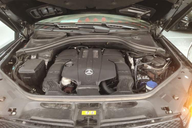 Used Mercedes-Benz GLE Coupe 2018 GLE 320 4MATIC Coupe SUV Engine Bay
