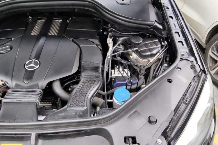 Used Mercedes-Benz GLE Coupe 2018 GLE 320 4MATIC Coupe SUV Engine Bay Left