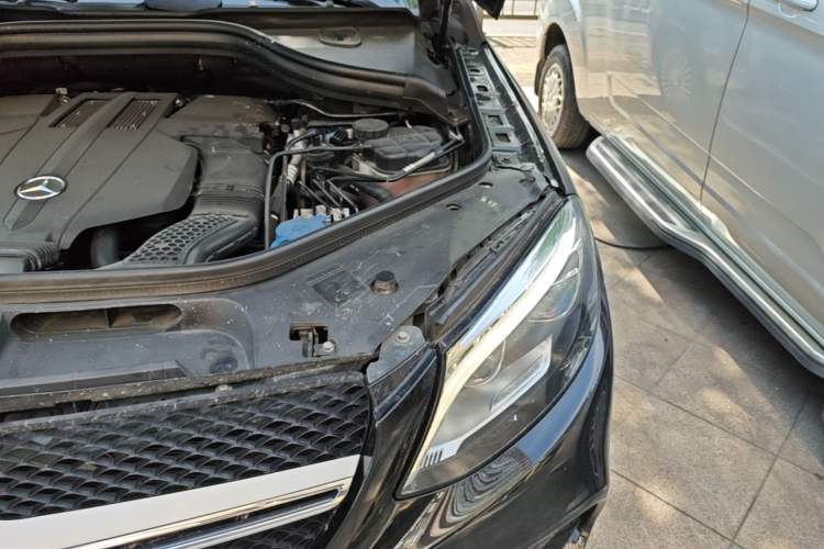 Used Mercedes-Benz GLE Coupe 2018 GLE 320 4MATIC Coupe SUV Engine Bay Left