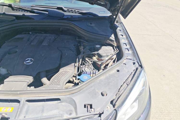 Used Mercedes-Benz GLE Coupe 2018 GLE 320 4MATIC Coupe SUV Engine Bay Left