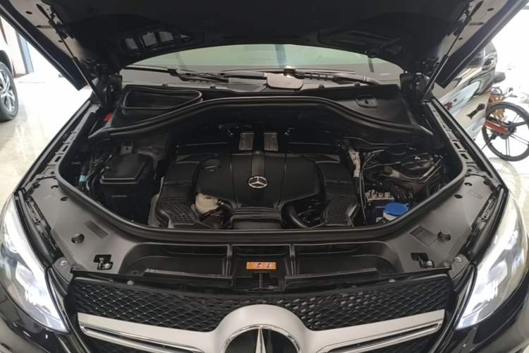 Used Mercedes-Benz GLE Coupe 2018 GLE 320 4MATIC Coupe SUV Engine Bay