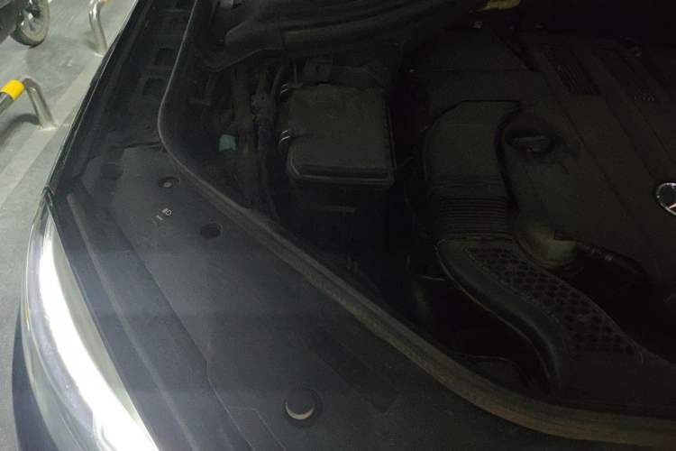 Used Mercedes-Benz GLE Coupe 2018 GLE 400 4MATIC Coupe SUV Engine Bay Right