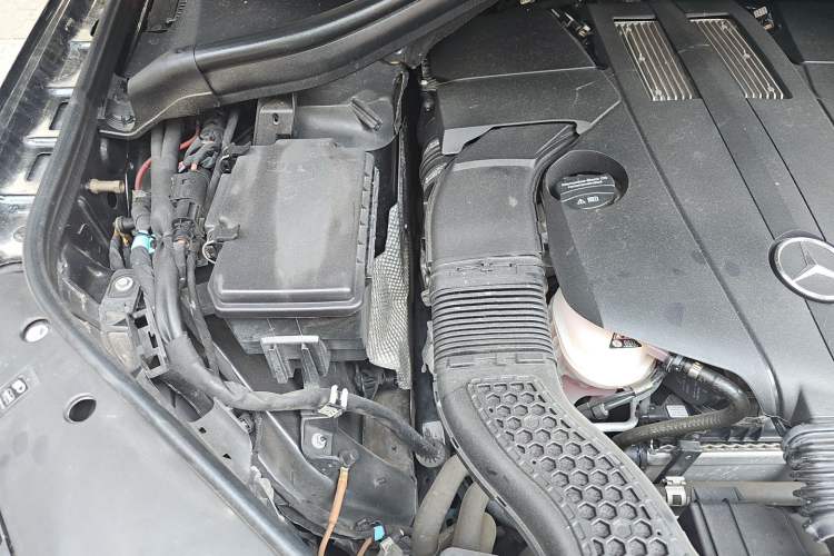 Used Mercedes-Benz GLE Coupe 2018 GLE 320 4MATIC Coupe SUV Engine Bay Right