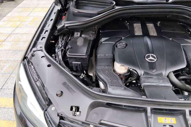 Used Mercedes-Benz GLE Coupe 2018 GLE 320 4MATIC Coupe SUV Engine Bay Right