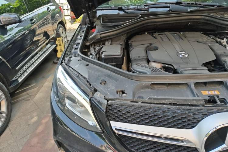 Used Mercedes-Benz GLE Coupe 2018 GLE 320 4MATIC Coupe SUV Engine Bay Right