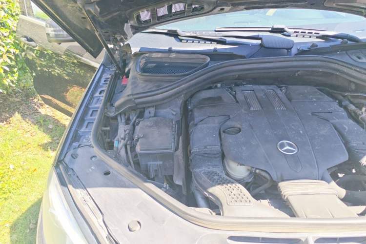 Used Mercedes-Benz GLE Coupe 2018 GLE 320 4MATIC Coupe SUV Engine Bay Right