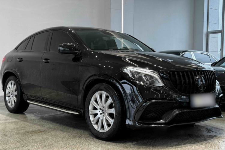Used Mercedes-Benz GLE Coupe 2018 GLE 320 4MATIC Coupe SUV Exterior 1