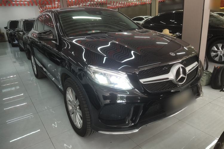 Used Mercedes-Benz GLE Coupe 2018 GLE 320 4MATIC Coupe SUV Exterior 2