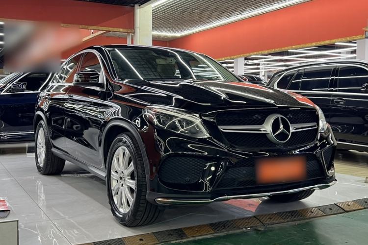 Used Mercedes-Benz GLE Coupe 2018 GLE 320 4MATIC Coupe SUV Exterior 2