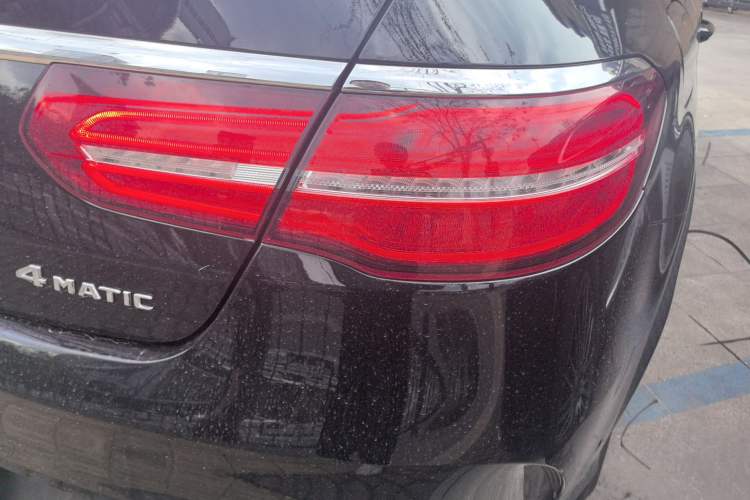 Used Mercedes-Benz GLE Coupe 2018 GLE 320 4MATIC Coupe SUV Exterior 3