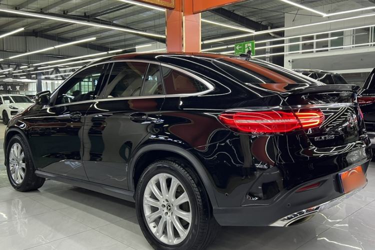 Used Mercedes-Benz GLE Coupe 2018 GLE 320 4MATIC Coupe SUV Exterior 3