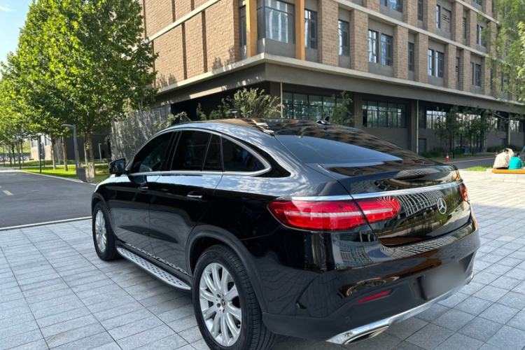 Used Mercedes-Benz GLE Coupe 2018 GLE 320 4MATIC Coupe SUV Exterior 4