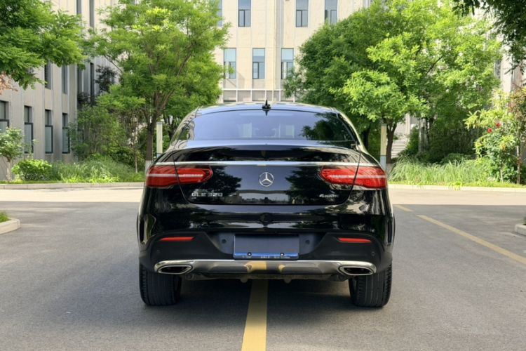 Used Mercedes-Benz GLE Coupe 2018 GLE 320 4MATIC Coupe SUV Exterior 5
