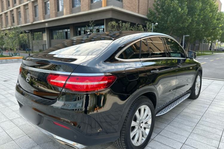 Used Mercedes-Benz GLE Coupe 2018 GLE 320 4MATIC Coupe SUV Exterior 5