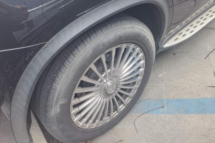 Used Mercedes-Benz GLE Coupe 2018 GLE 320 4MATIC Coupe SUV Exterior 5