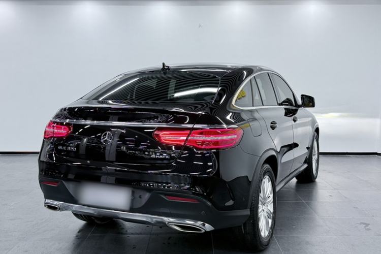 Used Mercedes-Benz GLE Coupe 2018 GLE 320 4MATIC Coupe SUV Exterior 5