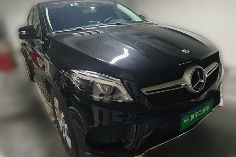 Used Mercedes-Benz GLE Coupe 2018 GLE 400 4MATIC Coupe SUV Front Right 45 Deg