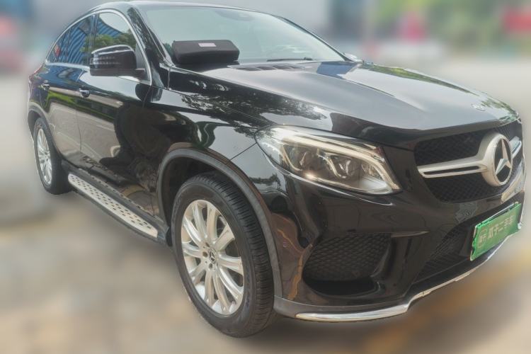 Used Mercedes-Benz GLE Coupe 2018 GLE 320 4MATIC Coupe SUV Front Right 45 Deg