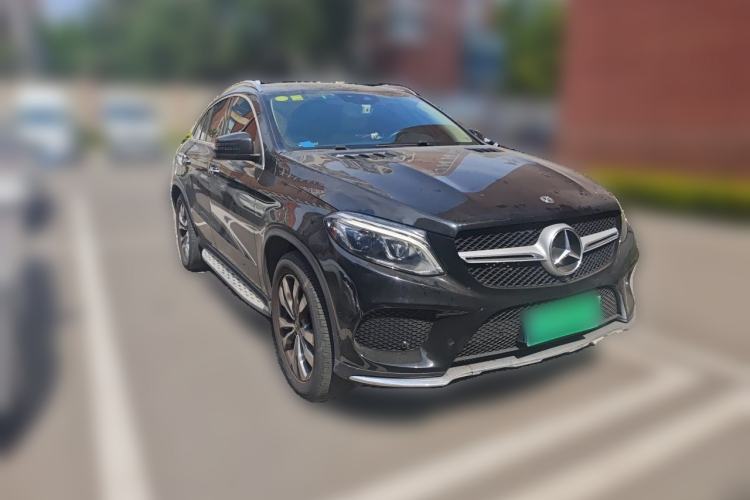 Used Mercedes-Benz GLE Coupe 2018 GLE 400 4MATIC Coupe SUV Front Right 45 Deg