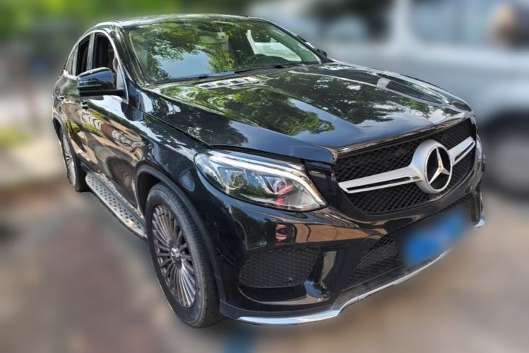 Used Mercedes-Benz GLE Coupe 2018 GLE 320 4MATIC Coupe SUV Front Right 45 Deg