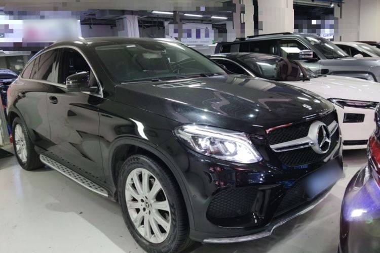 Used Mercedes-Benz GLE Coupe 2018 GLE 320 4MATIC Coupe SUV Front Right 45 Deg