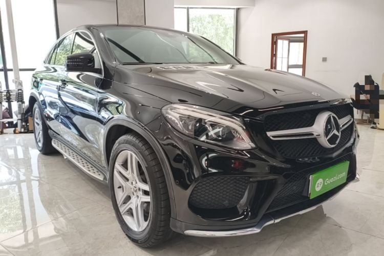 Used Mercedes-Benz GLE Coupe 2018 GLE 320 4MATIC Coupe SUV Front Right 45 Deg