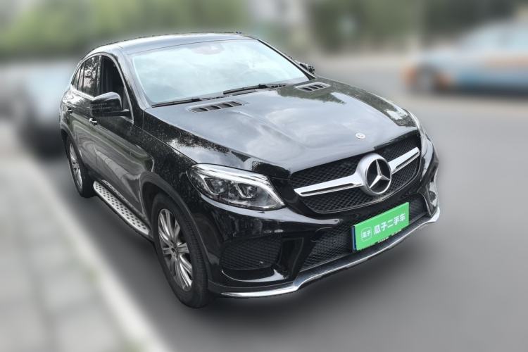 Used Mercedes-Benz GLE Coupe 2018 GLE 320 4MATIC Coupe SUV Front Right 45 Deg