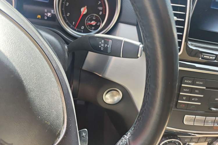 Used Mercedes-Benz GLE Coupe 2018 GLE 400 4MATIC Coupe SUV Gear Lever