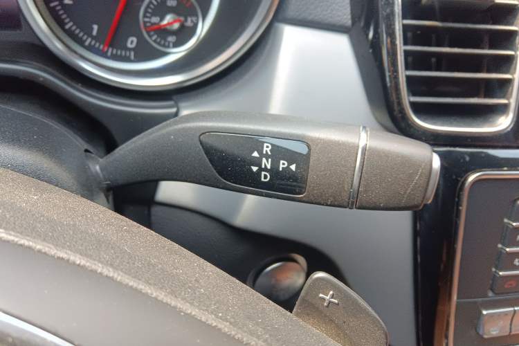Used Mercedes-Benz GLE Coupe 2018 GLE 320 4MATIC Coupe SUV Gear Lever