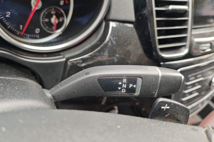 Used Mercedes-Benz GLE Coupe 2018 GLE 320 4MATIC Coupe SUV Gear Lever