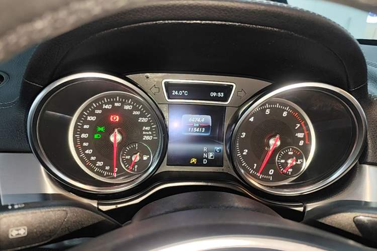 Used Mercedes-Benz GLE Coupe 2018 GLE 320 4MATIC Coupe SUV Instrument Cluster