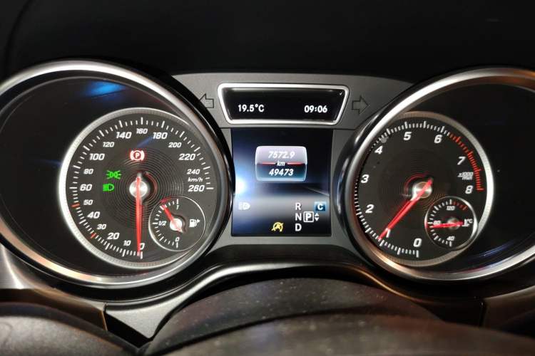 Used Mercedes-Benz GLE Coupe 2018 GLE 400 4MATIC Coupe SUV Instrument Cluster