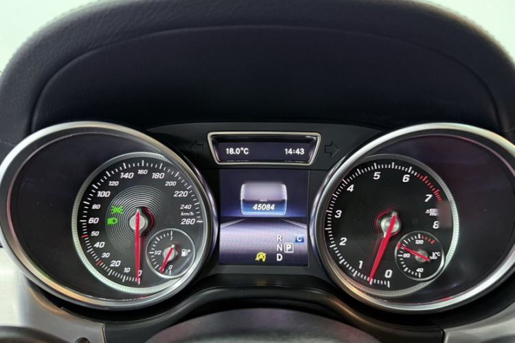 Used Mercedes-Benz GLE Coupe 2018 GLE 320 4MATIC Coupe SUV Instrument Cluster