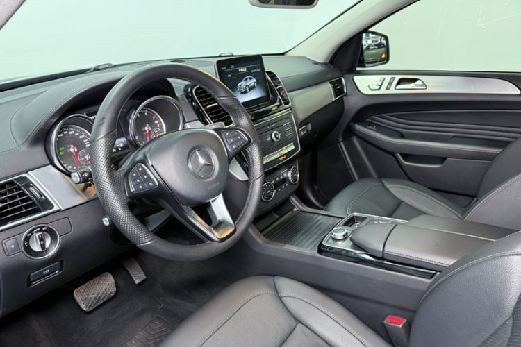 Used Mercedes-Benz GLE Coupe 2018 GLE 320 4MATIC Coupe SUV Left Front Seat