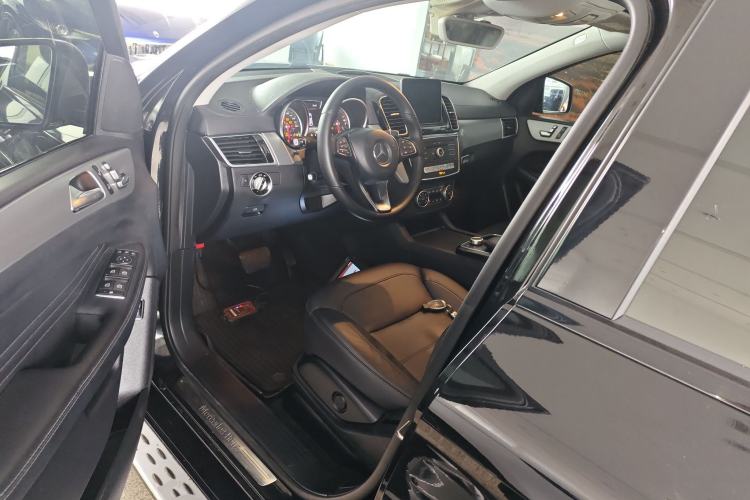 Used Mercedes-Benz GLE Coupe 2018 GLE 320 4MATIC Coupe SUV Left Front Seat