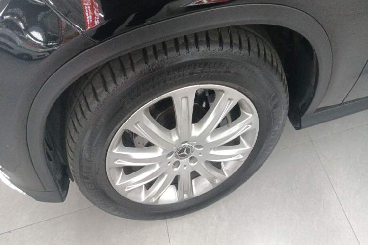 Used Mercedes-Benz GLE Coupe 2018 GLE 320 4MATIC Coupe SUV Left Front Wheel Hub